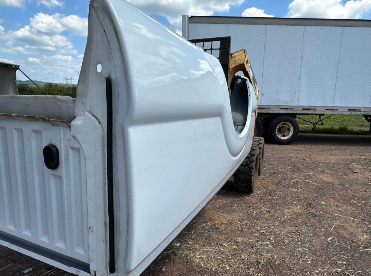 11-16 ford super duty 8ft bed - Image 4