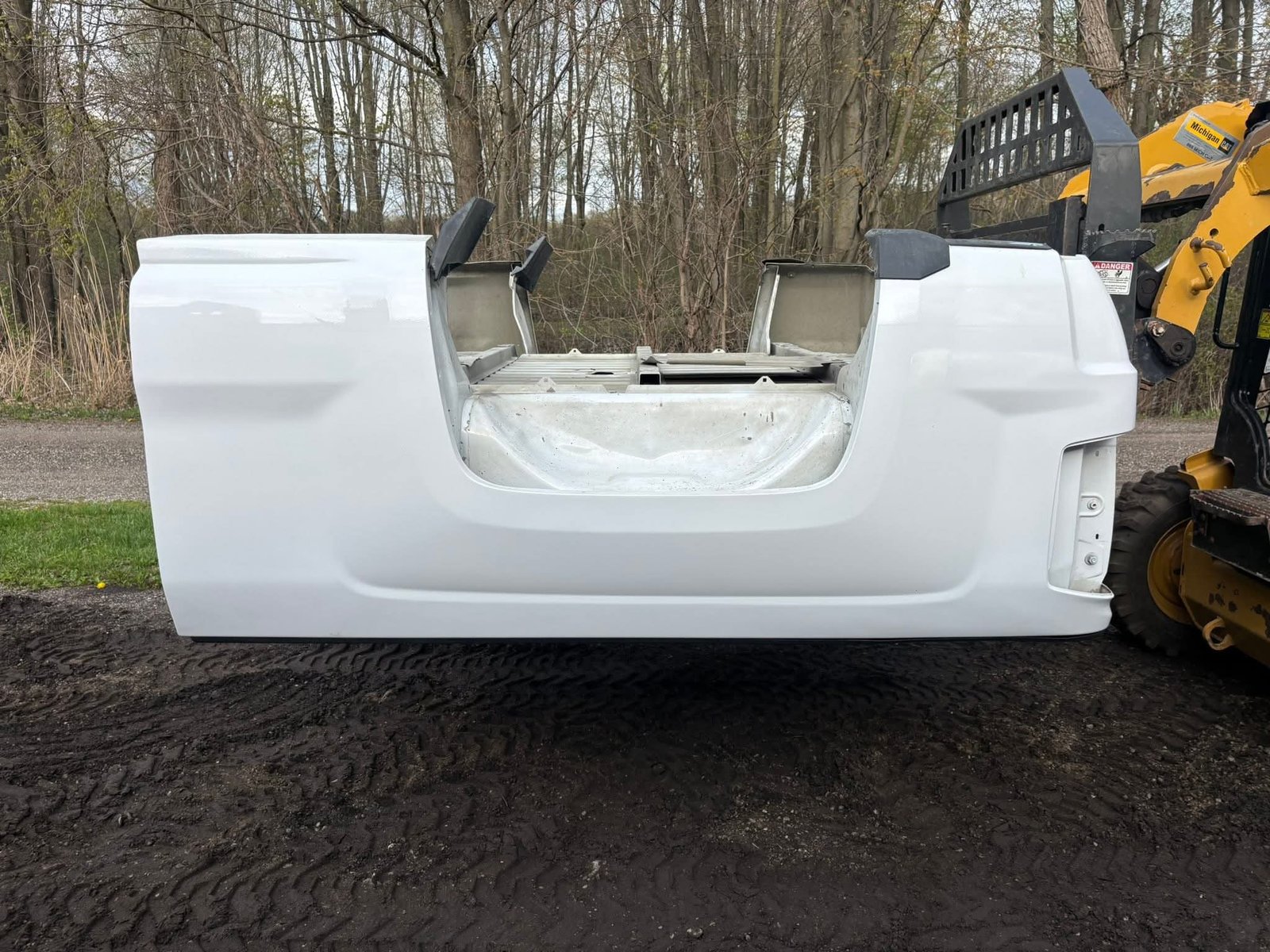 2014-2019 Chevy 6.6’ bed - Image 8
