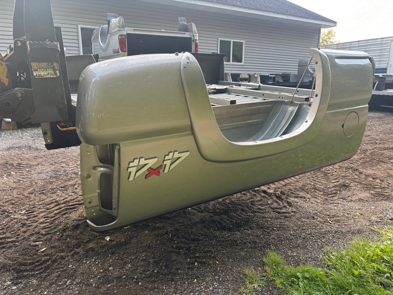 1999-2007 GM 6.6’ bed - Image 2
