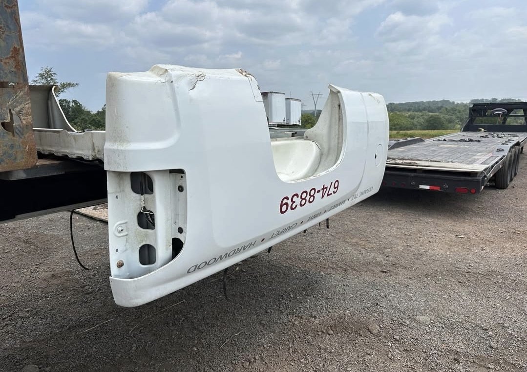 Rust free 07-13 Chevy Silverado 8ft bed - Image 4