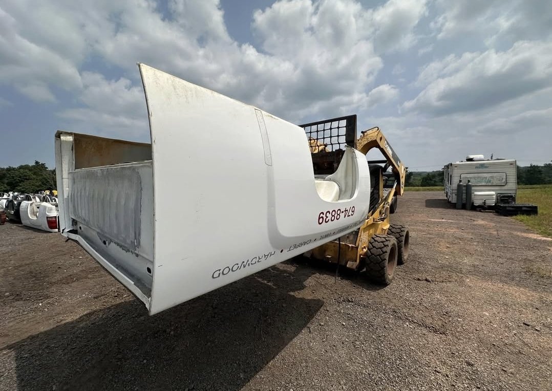 Rust free 07-13 Chevy Silverado 8ft bed - Image 5