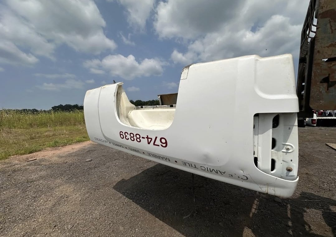 Rust free 07-13 Chevy Silverado 8ft bed - Image 7