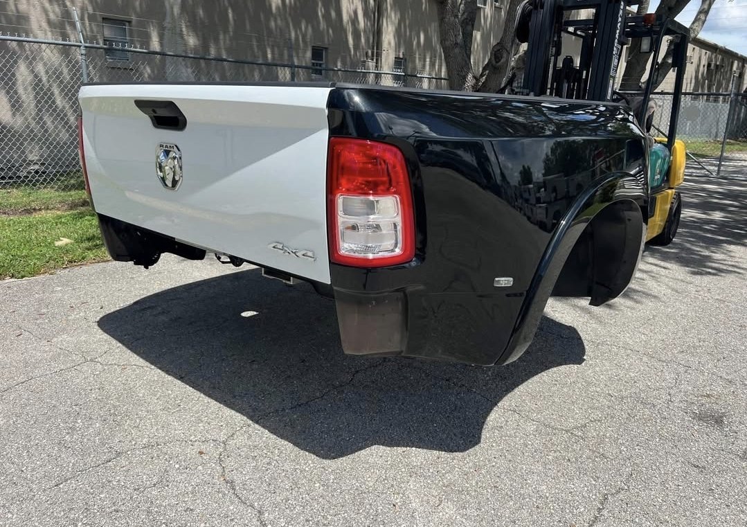 2024-2010 Mega Cab Dodge3500 Size 6’4 Dually