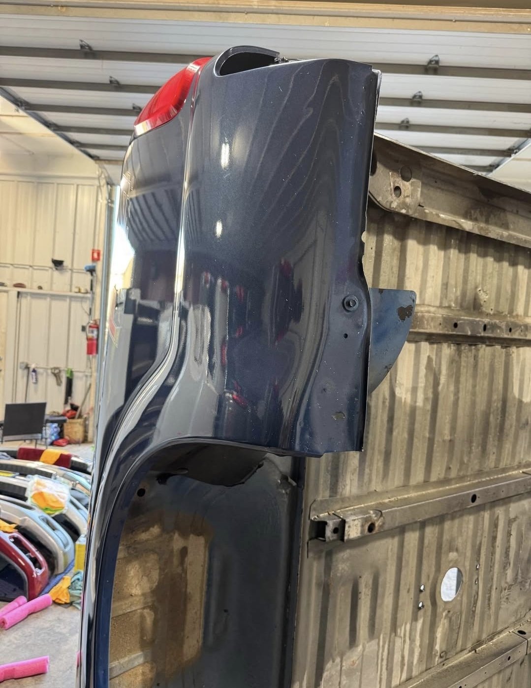 2014 F350 8ft truck bed - Image 7