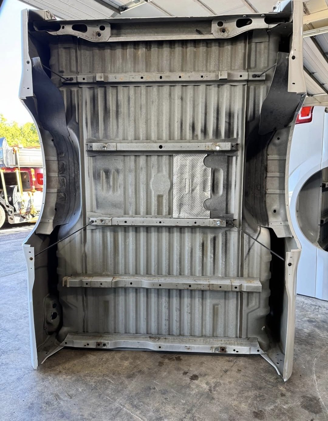 2015 F-250 Super Duty 8ft Bed - Image 4