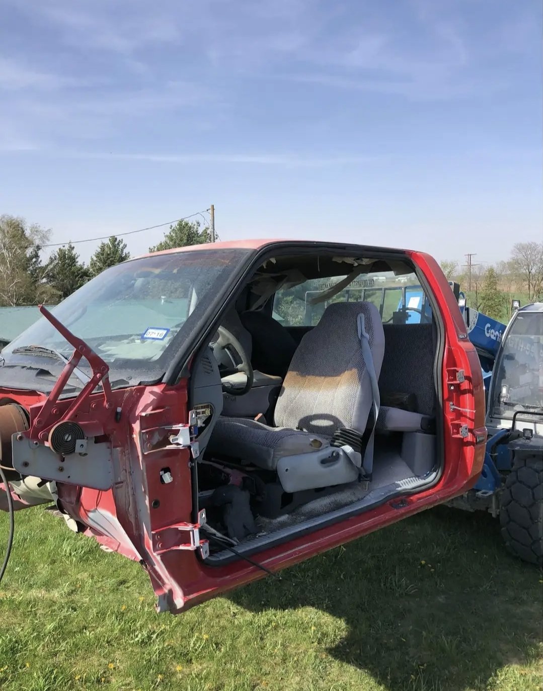 Rust free 2nd gen 98-02 cab - Image 4