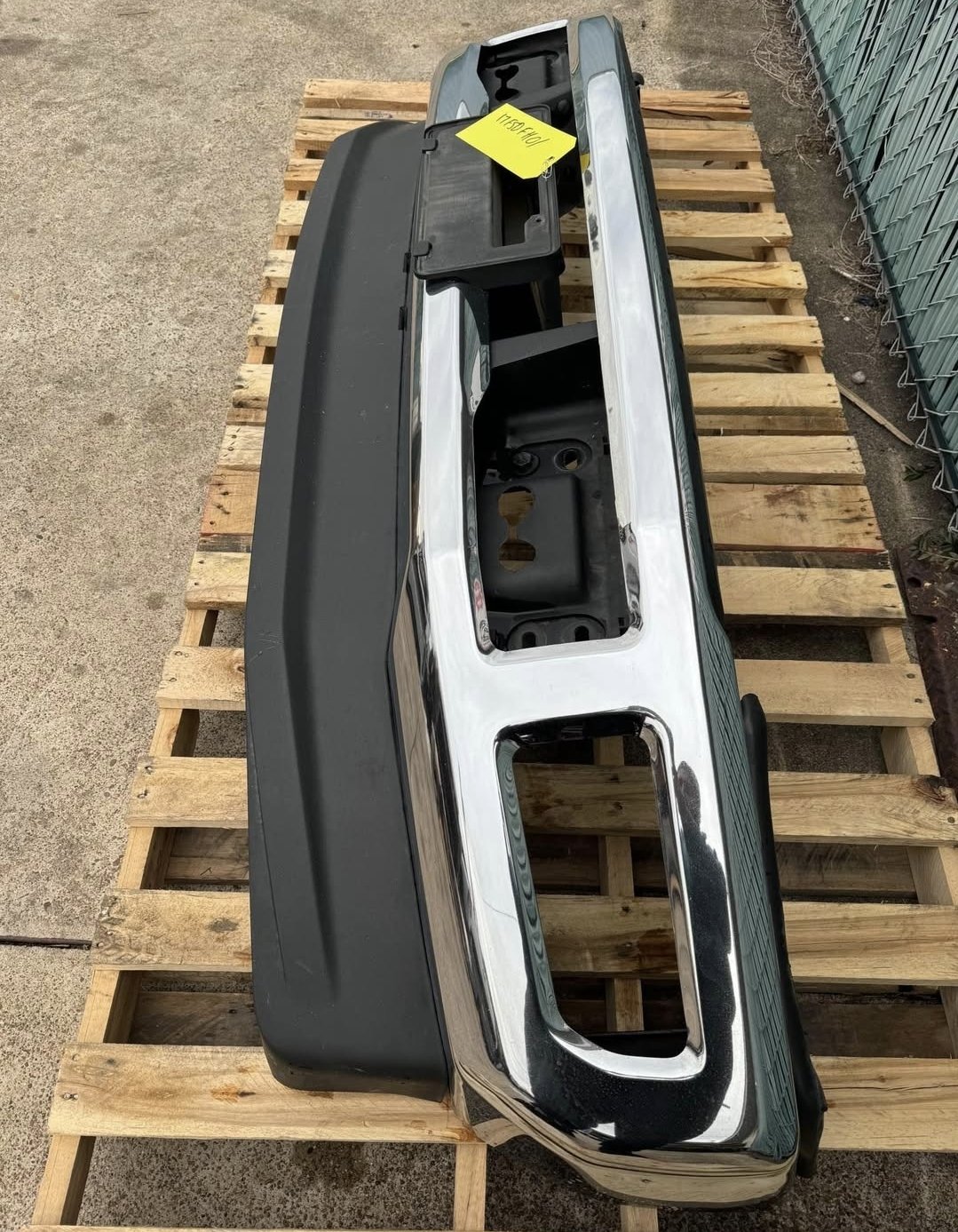 2017-2019 Ford Front Bumper - Image 4