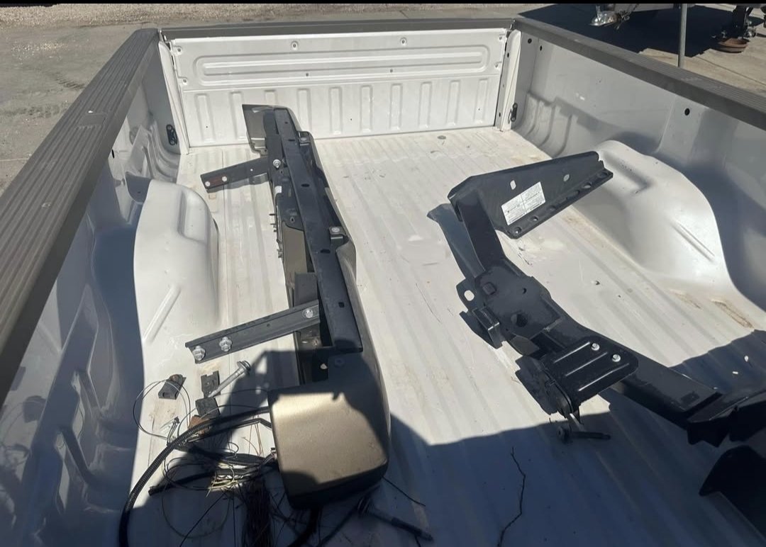 11-16 Ford Super Duty Long Bed 8’ King Ranch F250 F350 - Image 9