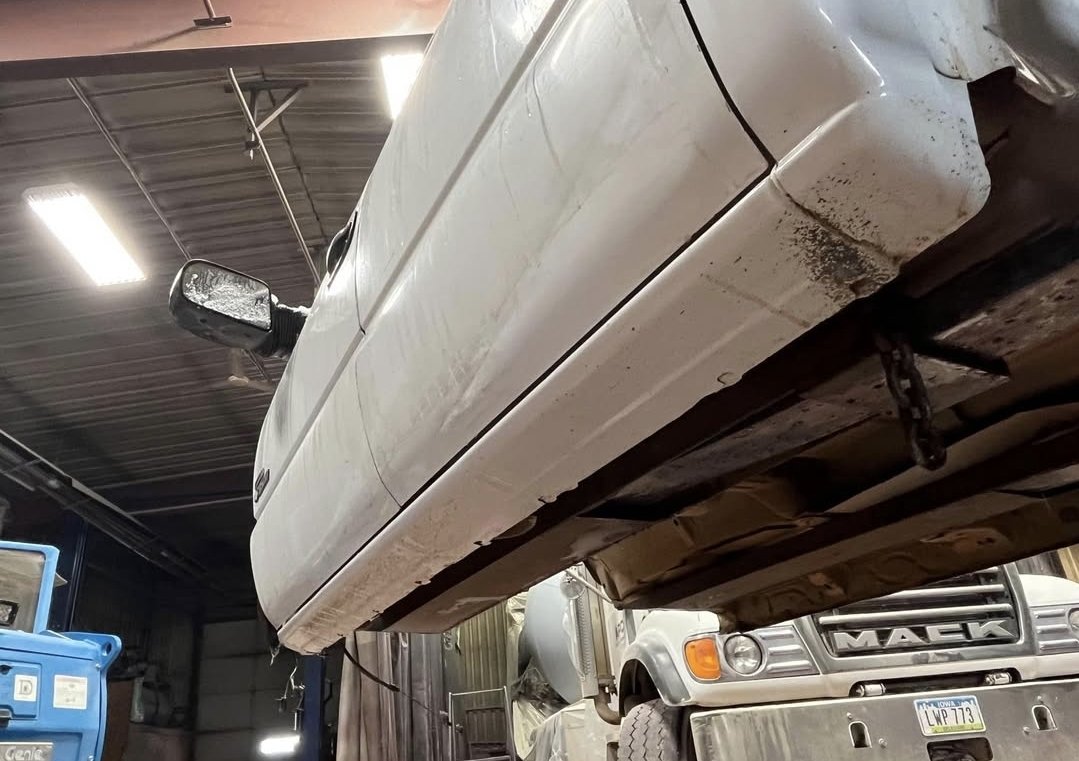rust free 99-07 chevy crew cab - Image 7