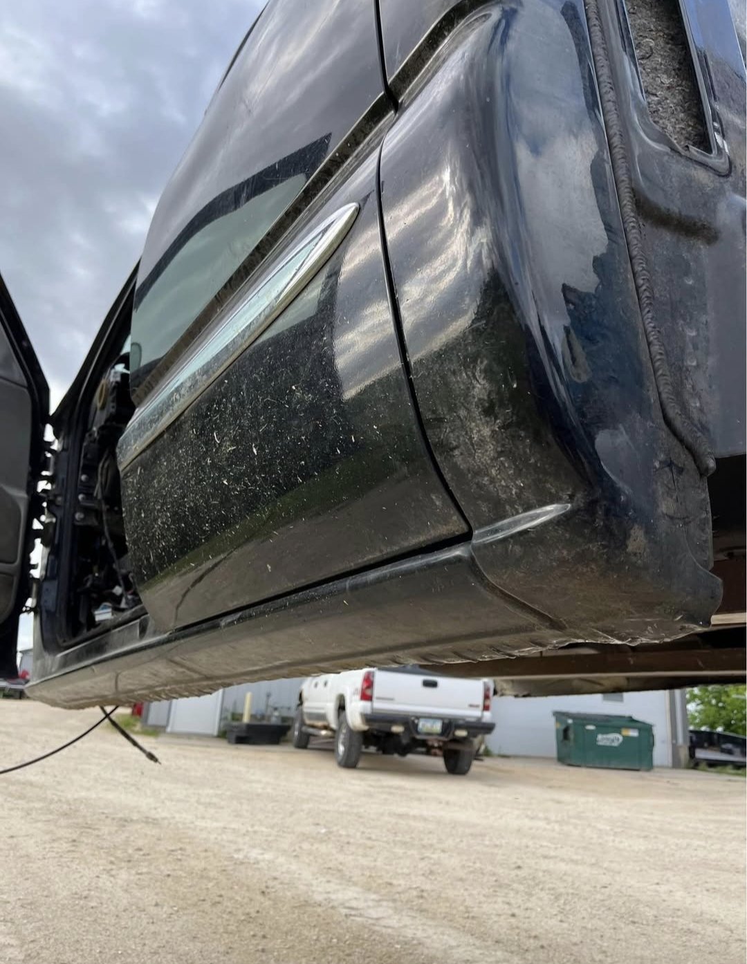 Rust free 99-07 Chevy ext cab black - Image 7