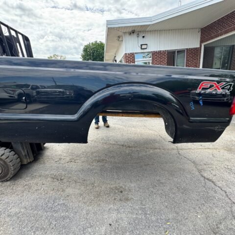 2011–2016 Ford Super Duty 8 ft Truck Bed – Paint Code UH #12714