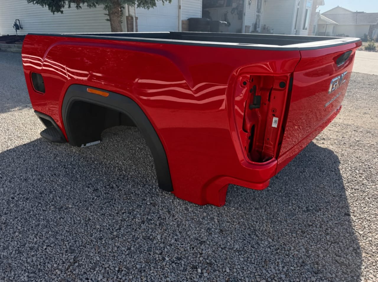 2020–2026 GMC Sierra 2500HD / 3500HD 6.5' Short Bed – Cardinal Red OEM Take-Off - Image 5