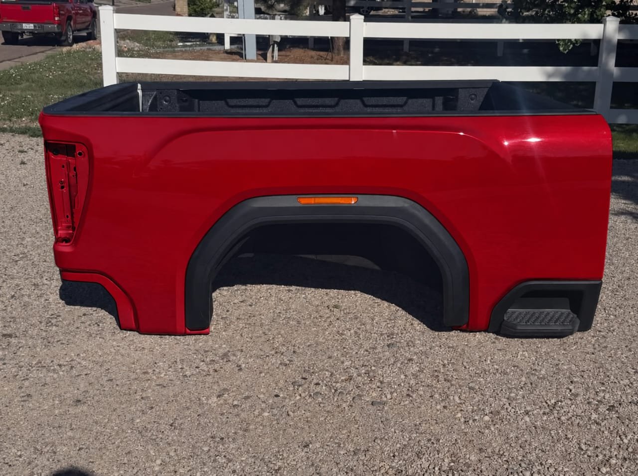 2020–2026 GMC Sierra 2500HD / 3500HD 6.5' Short Bed – Cardinal Red OEM Take-Off - Image 7