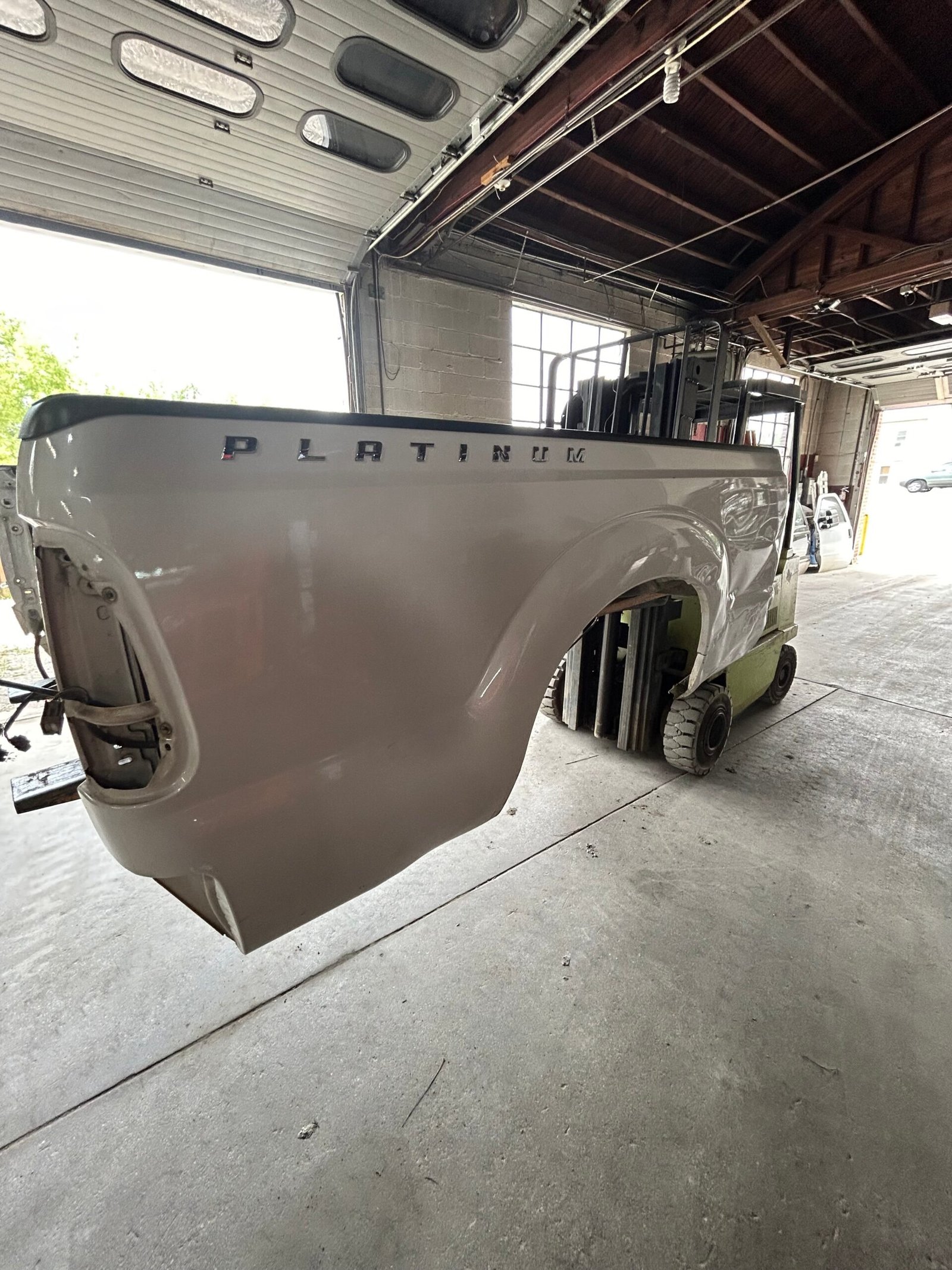 2011–2016 Ford 6.75 ft Replacement Truck Bed – White - Image 2