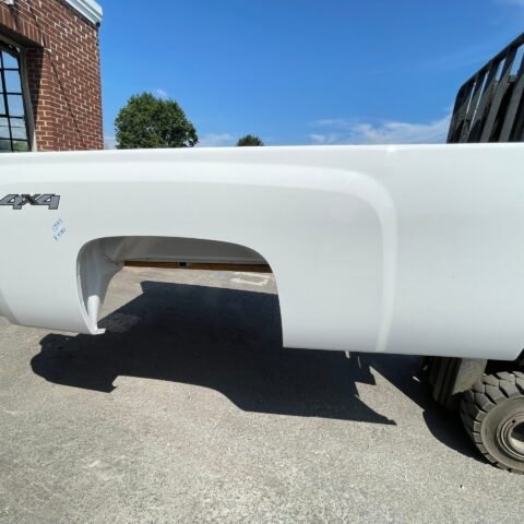2007–2014 Chevrolet 8 ft Replacement Truck Bed – Silver — Ref 8111