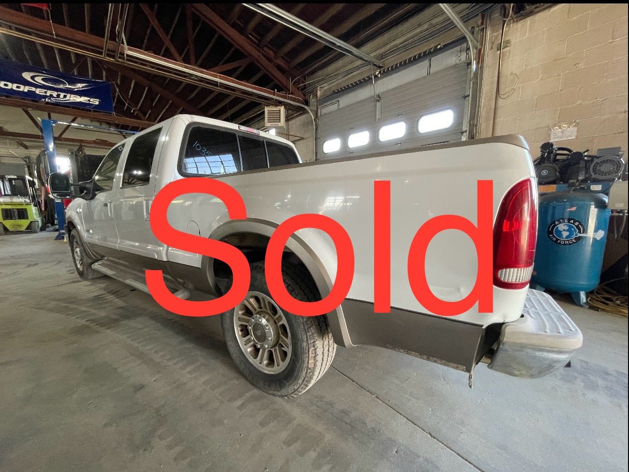1999–2010 Ford Super Duty 6.75 ft Truck Bed – Paint Codes Z1/AQ